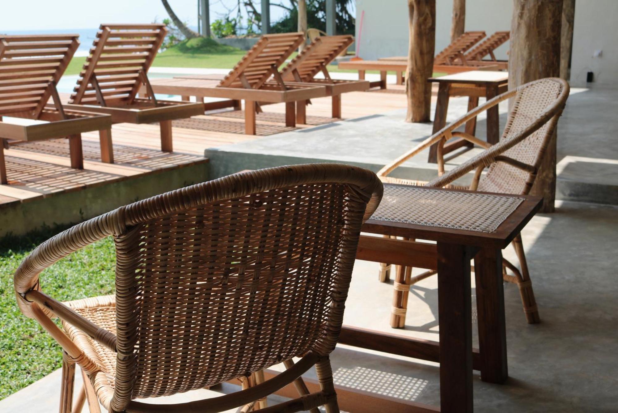 Swell Shacks Hotel Matara Luaran gambar
