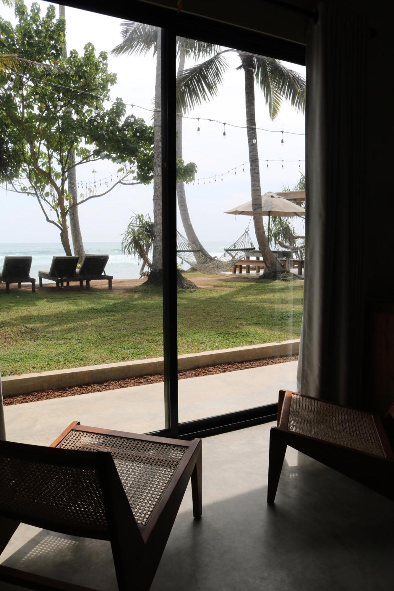 Swell Shacks Hotel Matara Luaran gambar