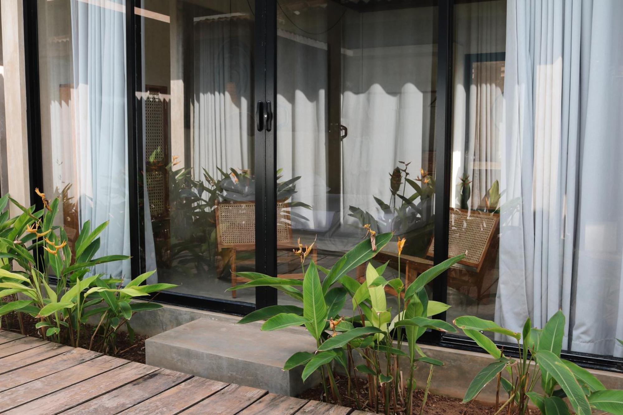 Swell Shacks Hotel Matara Luaran gambar