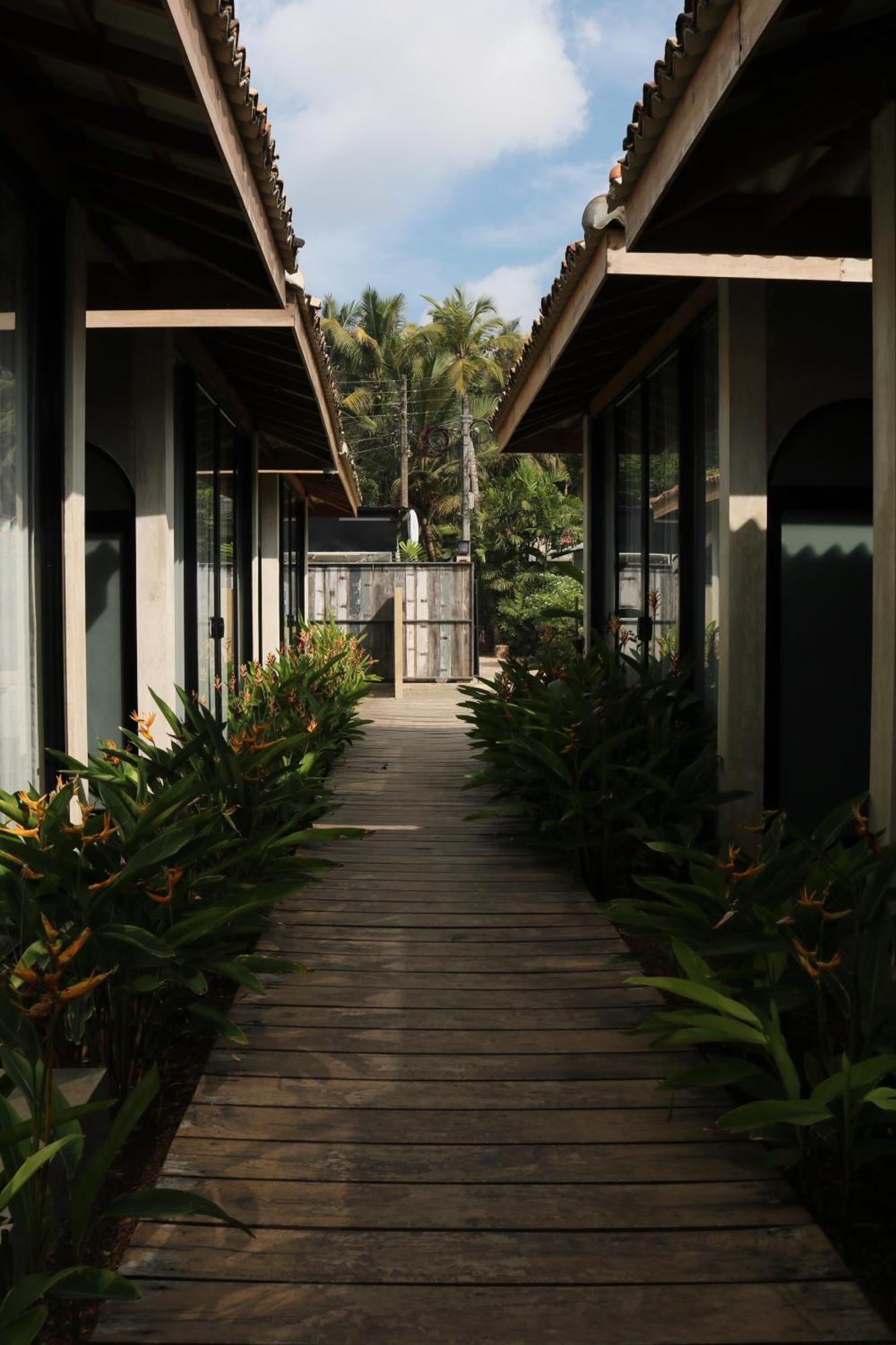 Swell Shacks Hotel Matara Luaran gambar