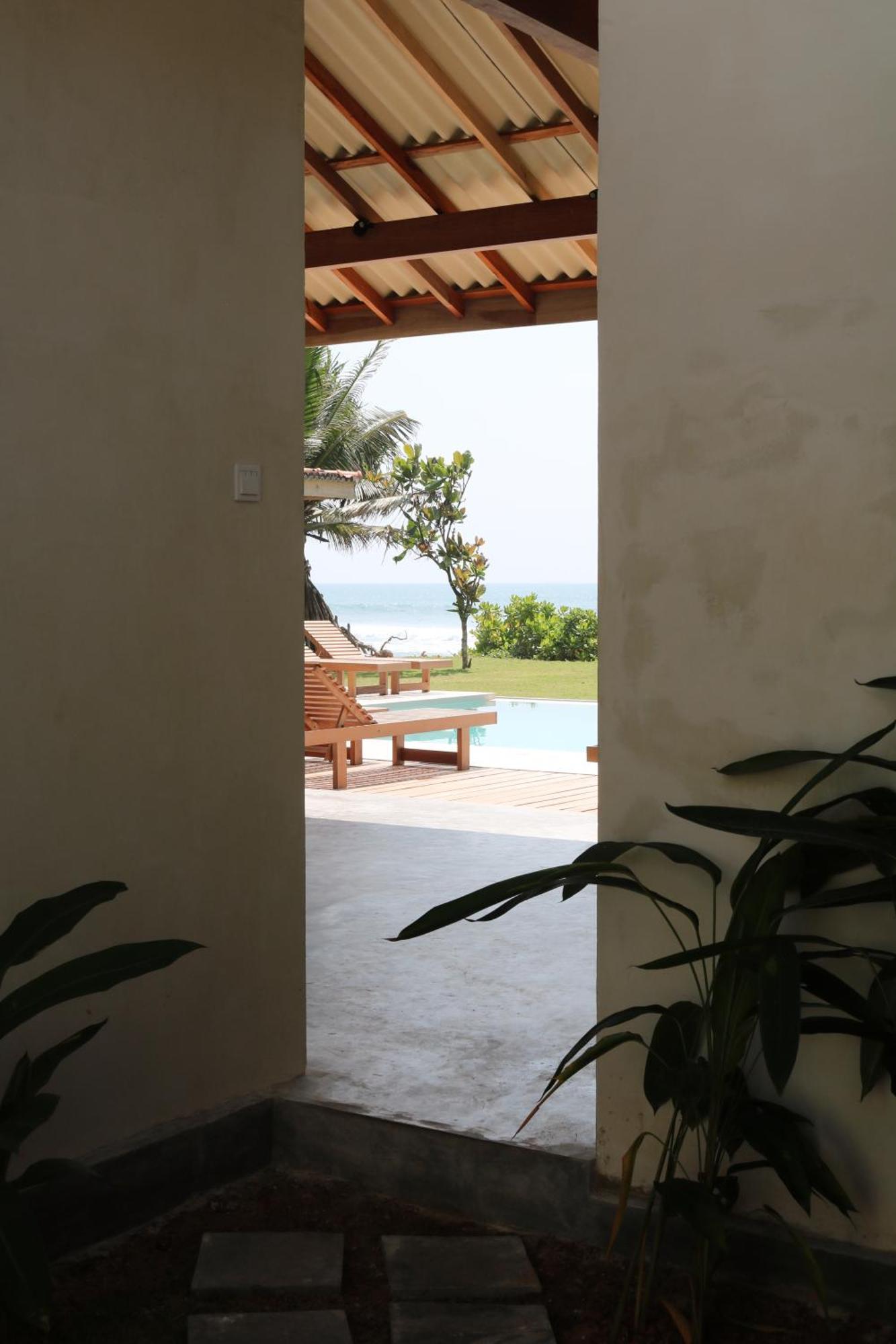 Swell Shacks Hotel Matara Luaran gambar